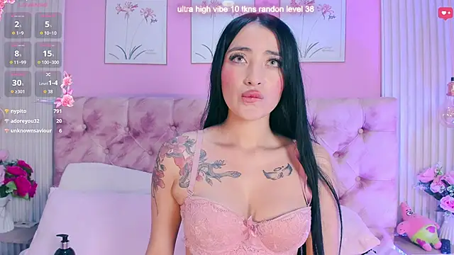 Ariana west  online show from May 11, 2:45 pm