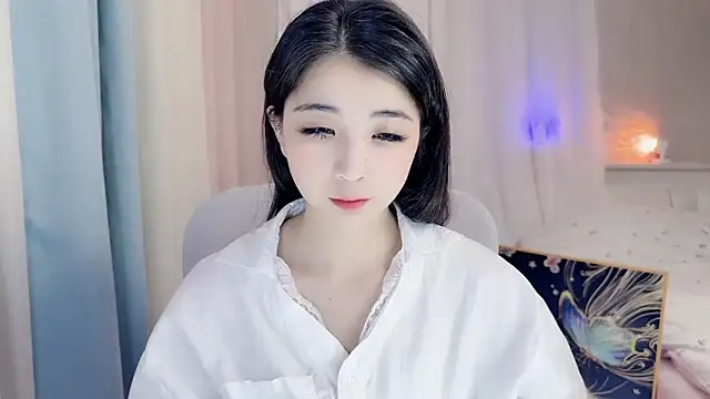 amy-6668 online show from May 17, 2:22 am