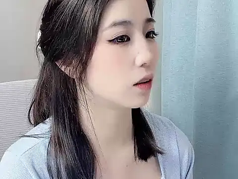 amy-6668 online show from April 26, 3:15 am