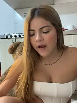 dulcemeggan online show from April 29, 4:59 am