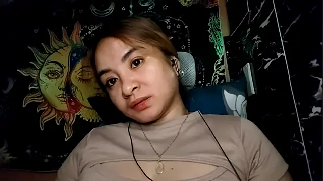 MiriamStaebell online show from April 28, 10:35 pm