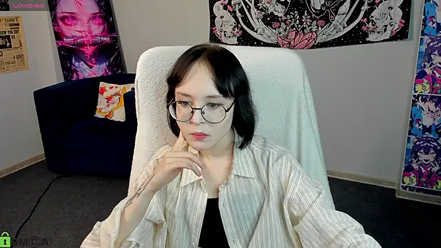 Lilac-Muse online show from June 25, 11:34 am
