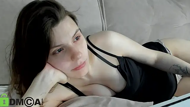 Kira Be11 online show from June 1, 1:18 am