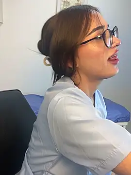Sweet Milaa1 online show from May 9, 5:59 pm