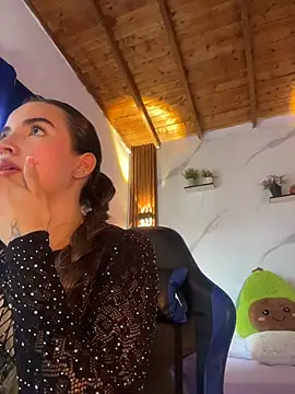 catalina lafer online show from May 13, 4:24 pm