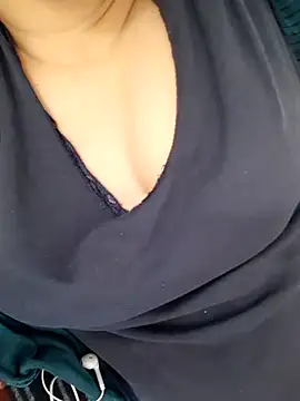 sososix56 online show from May 13, 3:18 pm