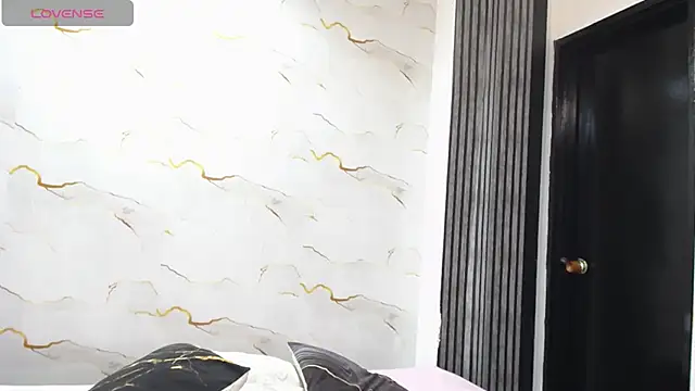 Liaa cams online show from June 29, 3:13 am