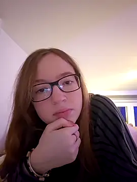 Freaky-Doll online show from May 16, 12:46 am