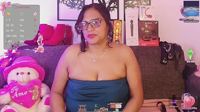 Angelabrowm online show from May 25, 1:37 am