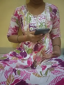 Seema yadav01 online show from May 5, 6:16 am