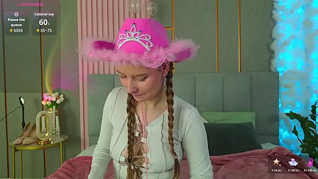 Flora DeVille online show from June 3, 5:29 pm