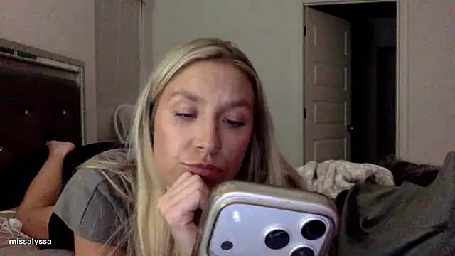 Misss alyssaaa online show from June 5, 4:27 am