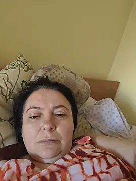 EmmaEmmy40 online show from June 13, 8:01 am
