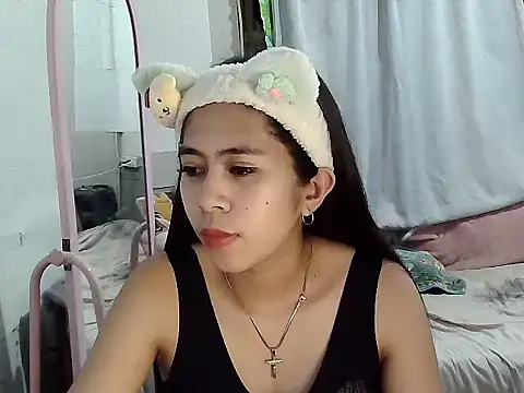 pretty cheng21 online show from May 16, 2:05 pm