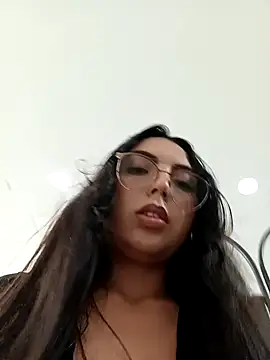 JENNIFER  03 online show from June 2, 6:20 pm