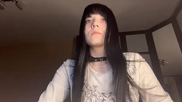 gothicq online show from May 14, 6:47 pm