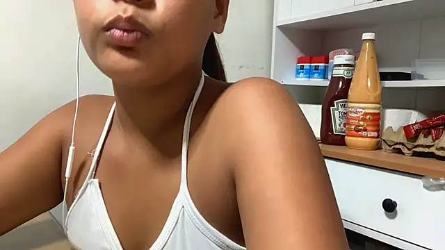 Bunny Kisss online show from May 10, 7:32 am