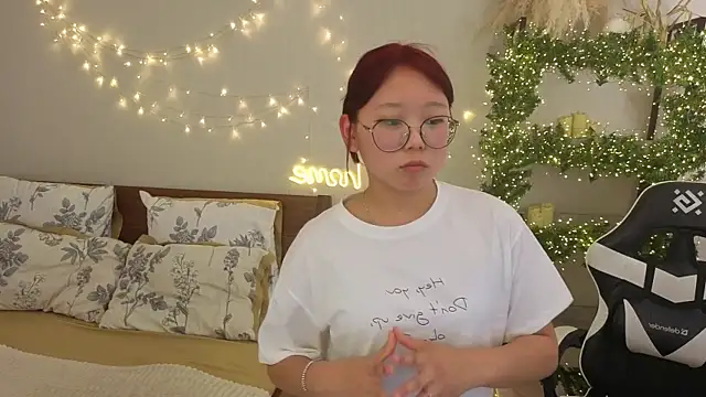 RickiWeihe online show from May 11, 2:45 pm