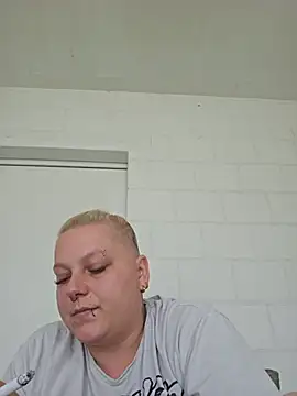 Lady Peggi online show from June 9, 6:24 am
