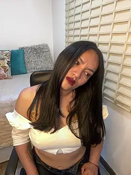 Ameliia Morgan online show from May 11, 2:13 am