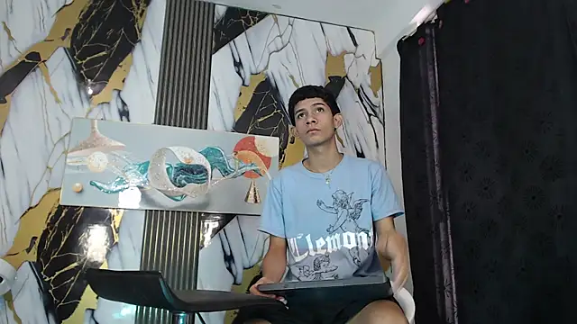 TWINKS BOYSX online show from June 6, 1:28 pm