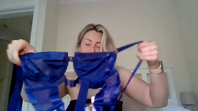 Babe blond online show from May 22, 9:29 am