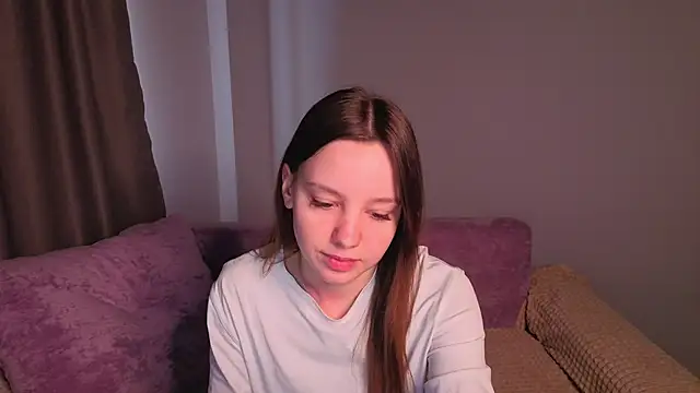 lolytaberry online show from May 16, 1:52 am