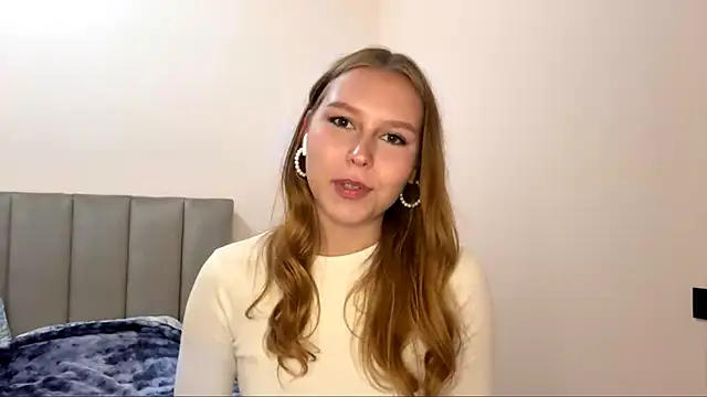 AlisaDreamy online show from May 6, 2:32 pm