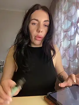 IsabellaJoutes online show from June 4, 1:04 pm