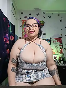 hada submissive online show from July 13, 9:15 pm