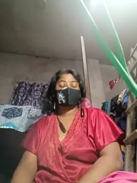 Miss-poly online show from July 18, 5:15 pm