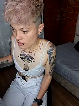 Megan-r online show from May 10, 2:24 am