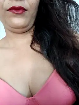 Reena2222 online show from May 14, 7:58 am