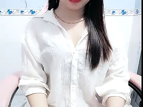Emilysexy cut online show from June 29, 5:14 am