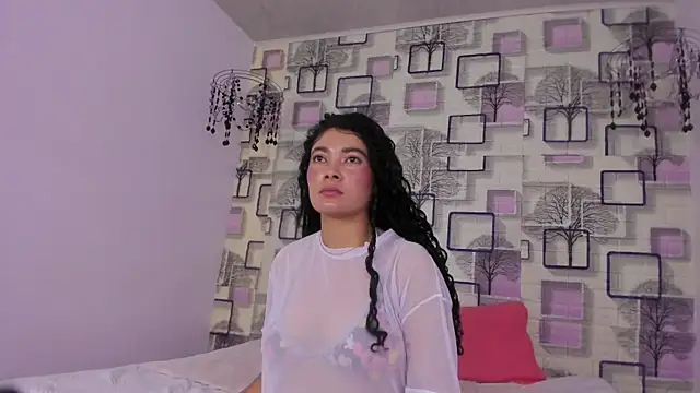 emilly duque online show from May 19, 4:19 am