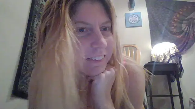daddys girl333 online show from July 18, 2:37 am