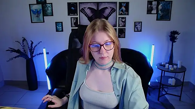 lanafitch online show from June 28, 12:34 pm