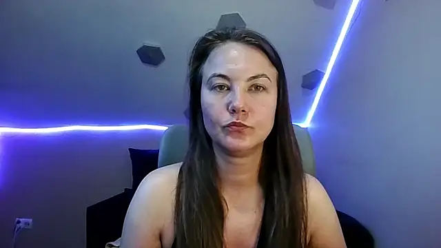 mat11da  online show from July 1, 7:02 pm