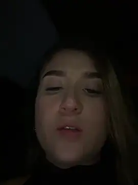 IsabelleMilan online show from June 25, 3:50 am