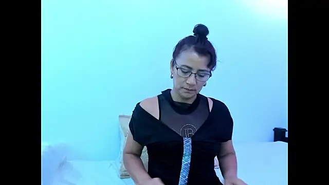 Ms Amada online show from May 15, 11:18 pm