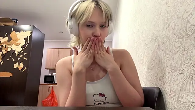 CuteLilit online show from June 7, 6:37 pm