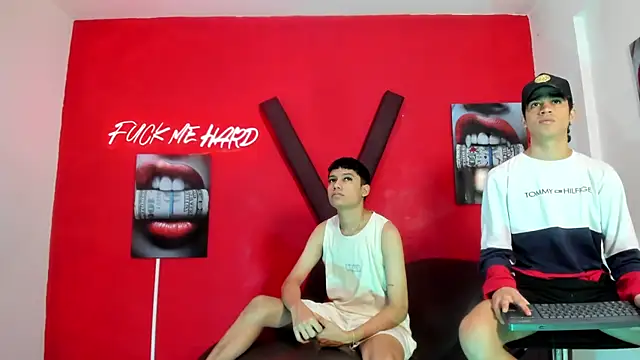 KING LOVERS1 online show from July 16, 1:26 pm