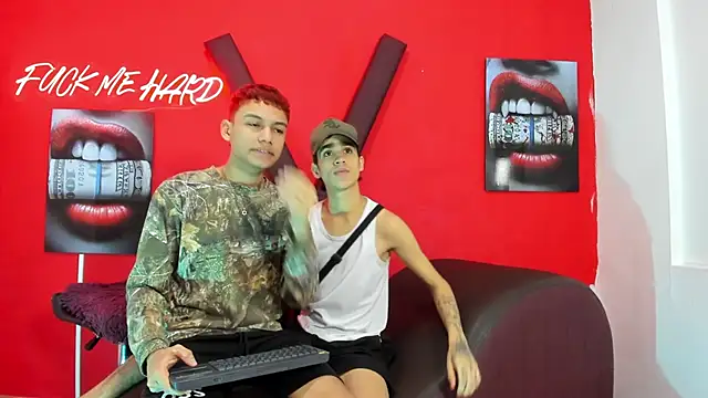 KING LOVERS1 online show from May 19, 7:26 am