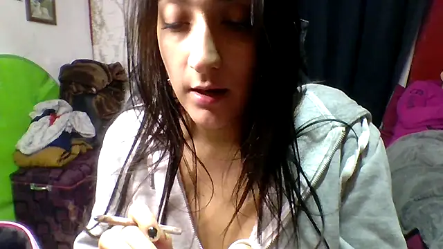 MaiaExotic online show from June 5, 1:53 am