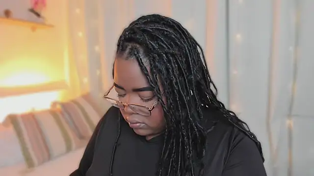 Ayanaa Ebony  online show from June 24, 11:20 am