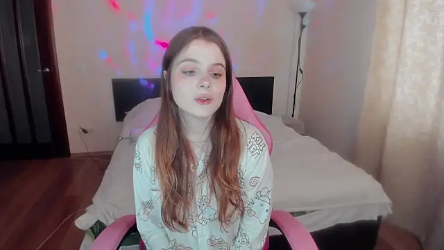 Soft Lullu online show from June 2, 10:38 am