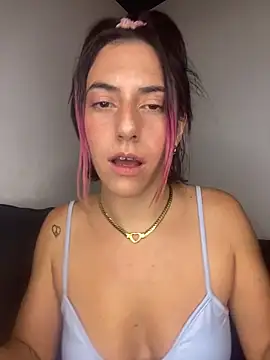 LatinDolliee online show from May 25, 6:45 am