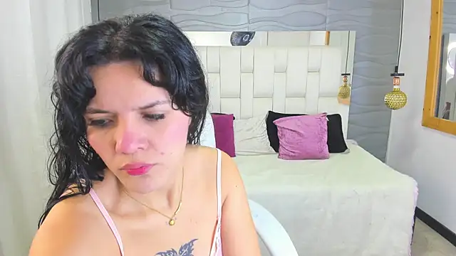 Lia  Kalifa online show from July 2, 8:48 pm
