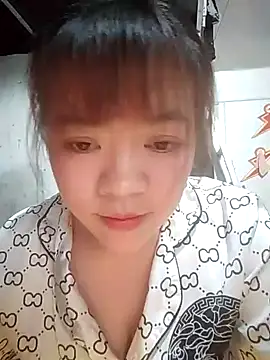 Loleml01 online show from June 3, 5:41 am