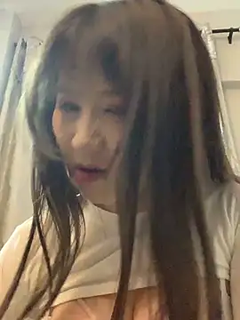 A-lanlan online show from May 18, 3:29 pm